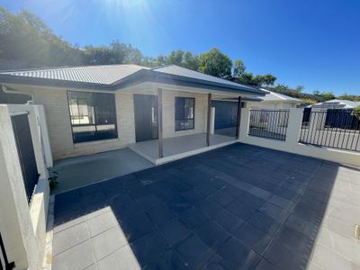 27  Stoneybrook Drive, Glen Eden