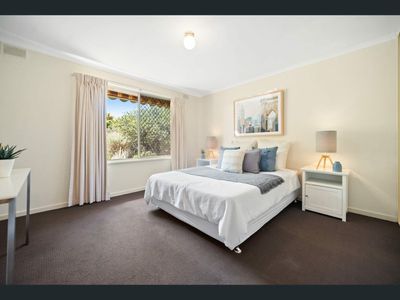 20 Brian Grove, Paradise