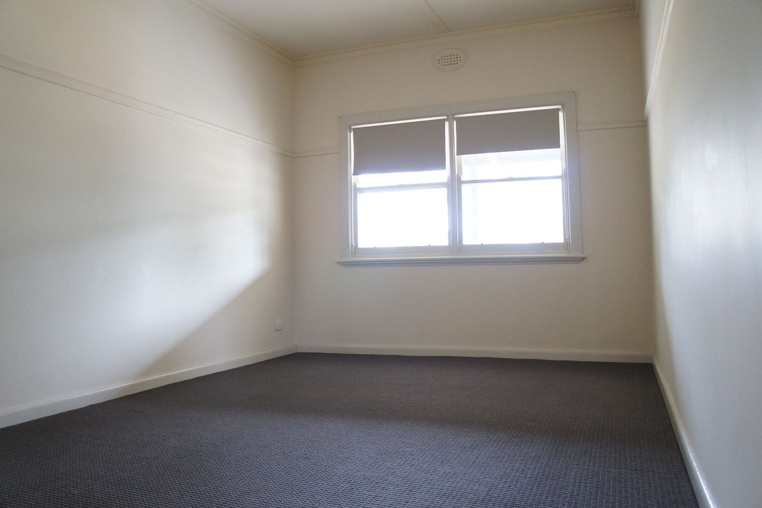 15 Alexander Avenue, Horsham