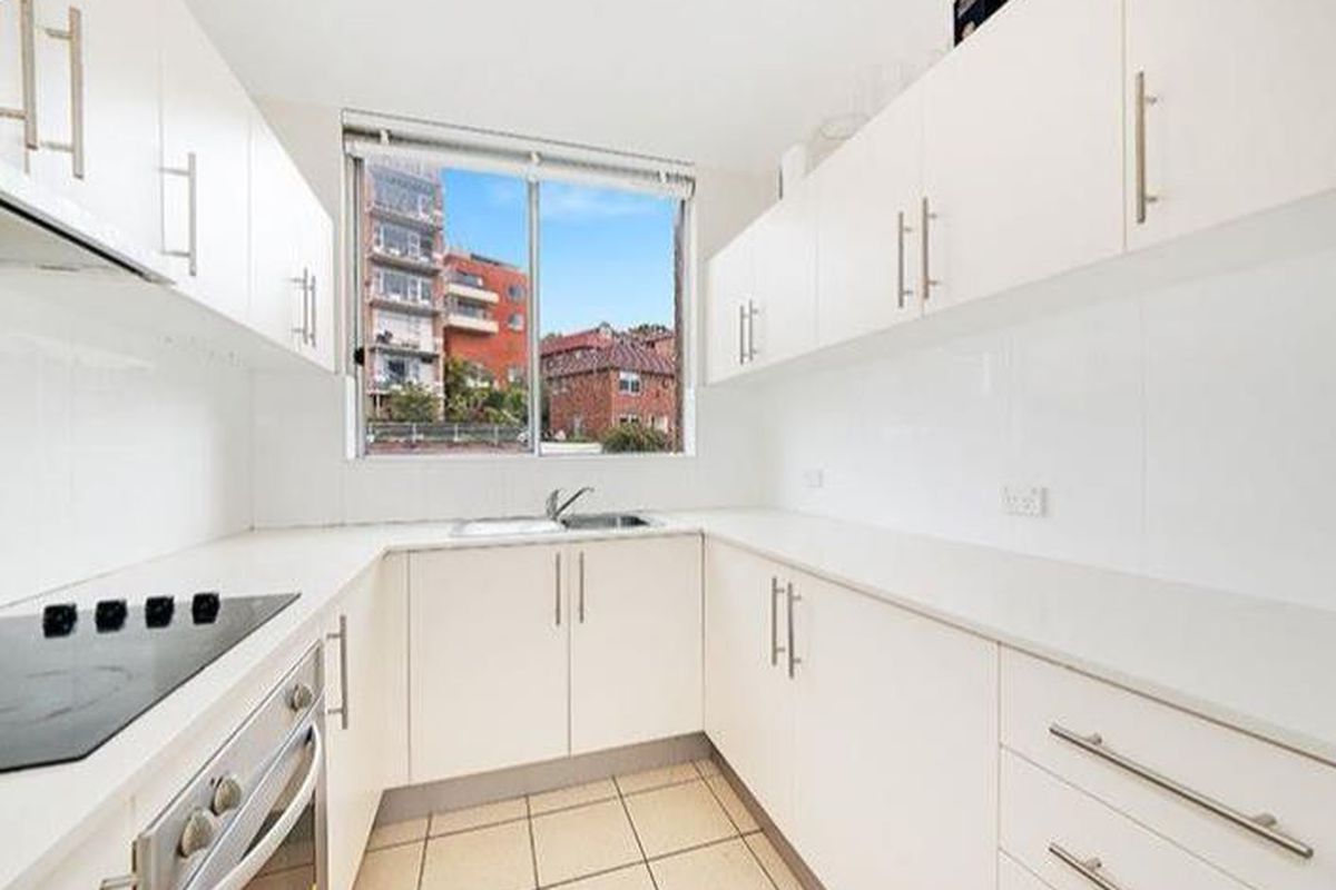 10 / 18 Francis Street, Bondi Beach