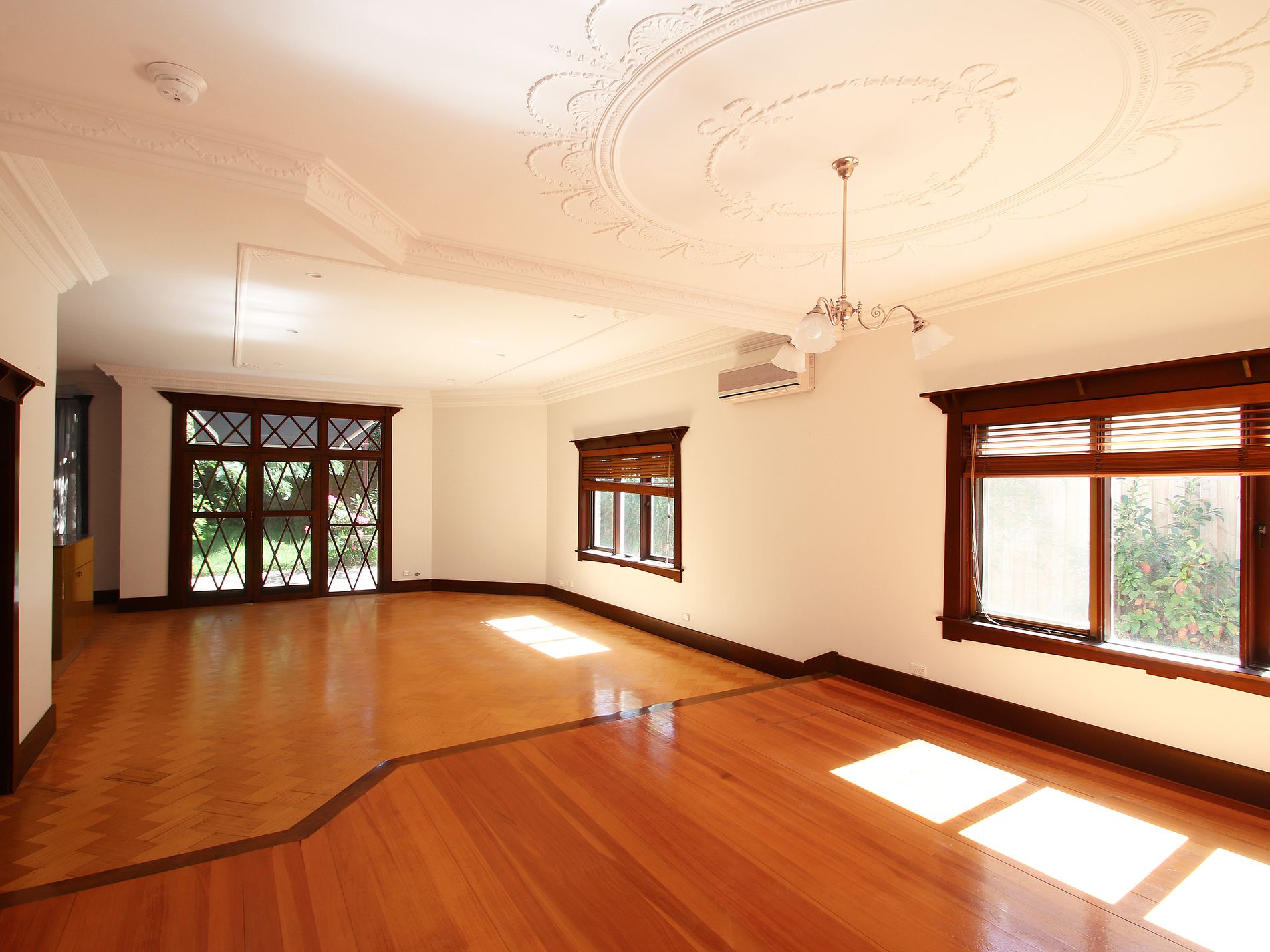 64 Mooramie Avenue, Kensington