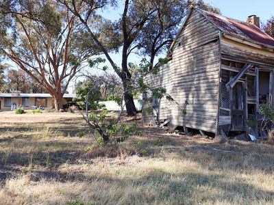 15 Adelaide Gully Road, Golden Gully