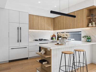 4 Bedroom / 9-9a Old Berowra Road, Hornsby
