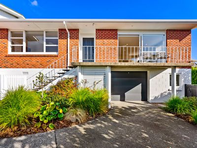 2/2 Seaview Road, Milford