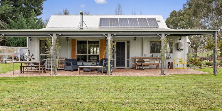 15 Main Street , Strathbogie