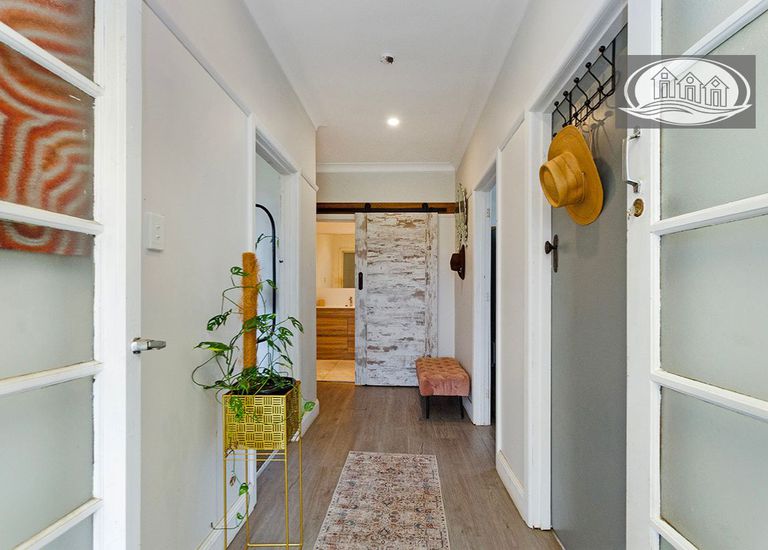 12 Scott Court, Portland