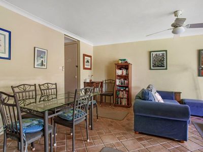 2 / 21 Beach Road, Hawks Nest
