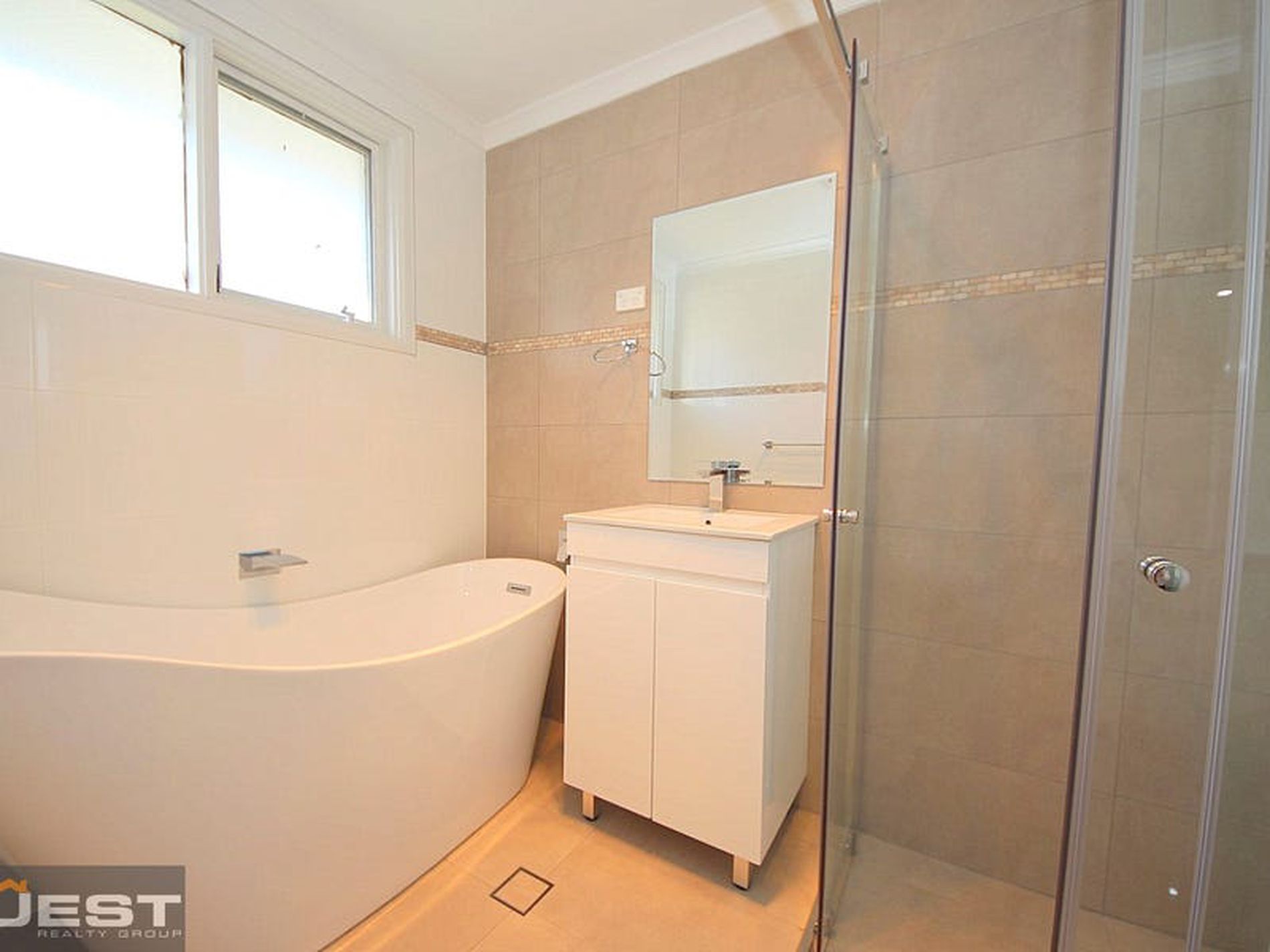 221 Nuwarra Road, Moorebank