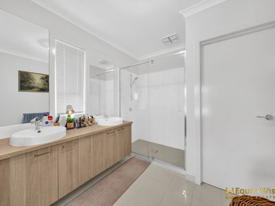 6 Milecastle Street, Tarneit