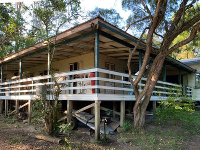 1027 Pinchin Road, The Channon