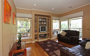 8 Whitaker Place, Beaconsfield