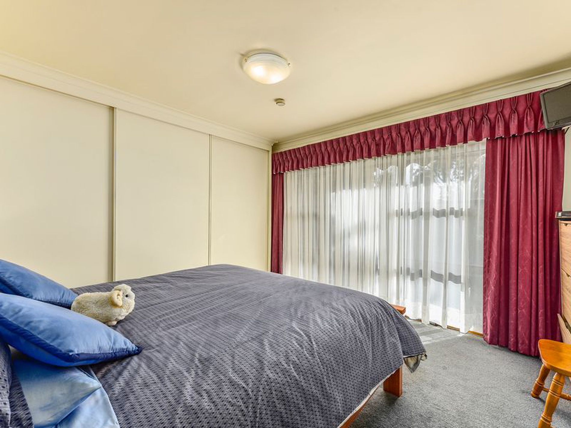 17 White Street, Millicent