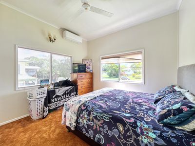 6 BLACKWOOD STREET, Goondi Bend