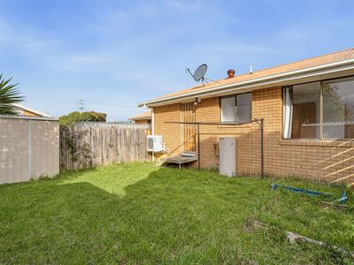 8 / 11 Cadbury Road, Claremont