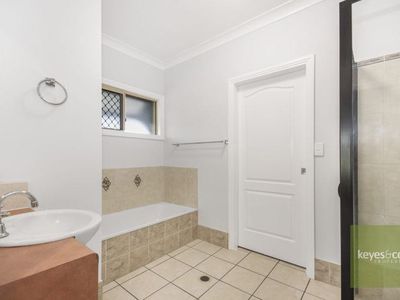 2 Damson Court, Douglas