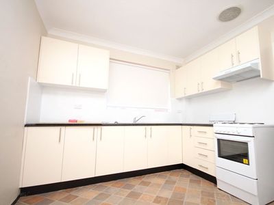 5 / 121 Sproule Street, Lakemba