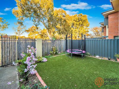 4 / 15 Weavell Place, Kambah