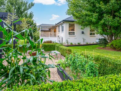 6 Glenrowan Grove, Bowral