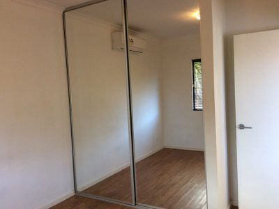 8 / 4 Newman Drive, Newman