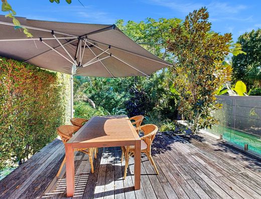 Location, Lifestyle And Space image 17