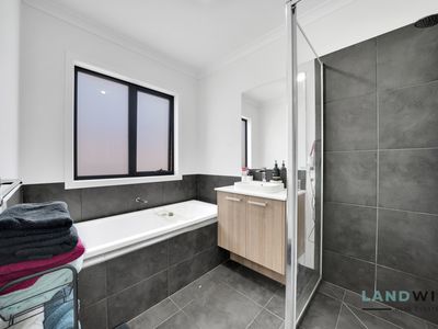 20 Rex Drive, Thornhill Park
