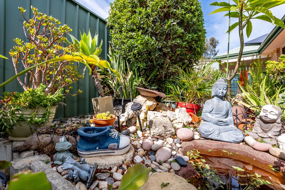 8 RAMSAY PLACE, Bibra Lake