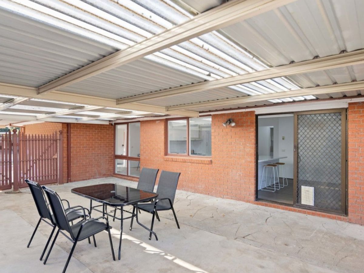 80 Yarcombe Crescent, Craigieburn