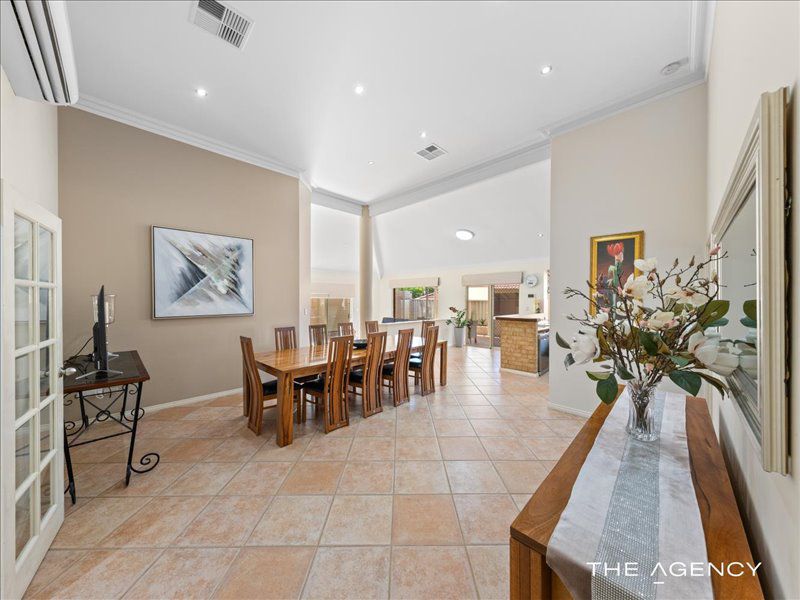 15 Lupin Way, Coogee