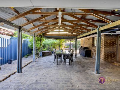 17 Fountain Way, Huntingdale