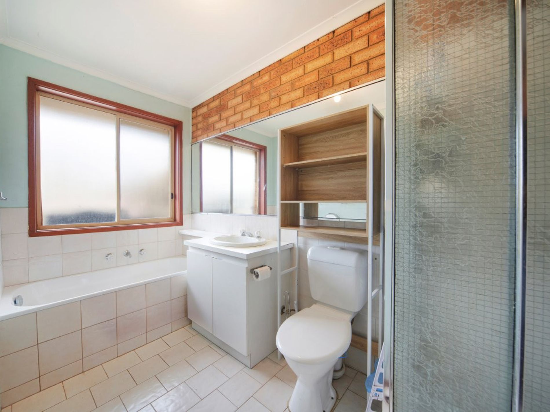 1 / 288 Greaves Street North, Werribee