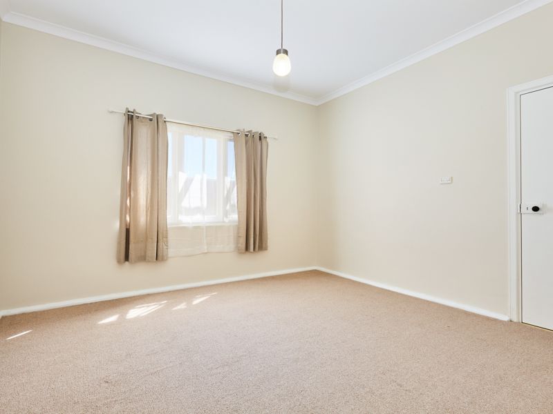 38 Hamilton Road, Hamilton Hill