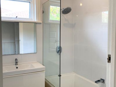 84 Safety Bay Rd, Shoalwater