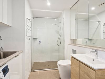 208 / 10 Regent Street, Wollongong
