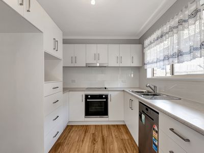 11 / 86 Woodford Street, One Mile
