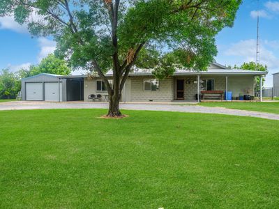 271 River Road, Forbes