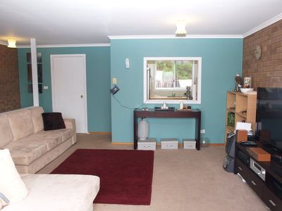 2 / 6 Opal Drive, Blackmans Bay