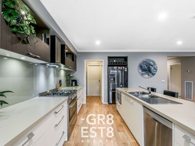 3 Quist Parade, Cranbourne West