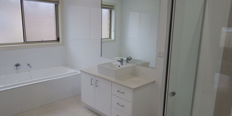 5 / 12 Howitt Ave, Euroa