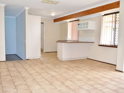 16 Ullswater Place, Balga