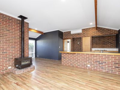 22 Coomer Elbow, South Guildford