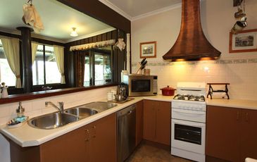 5 Armstrong Road, Beaconsfield Upper