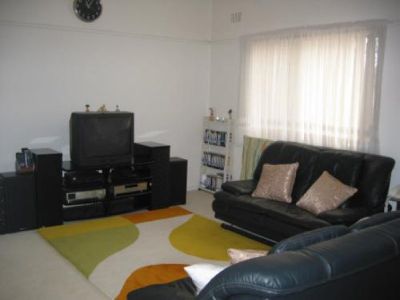 5 Carinya Ave, Beverly Hills