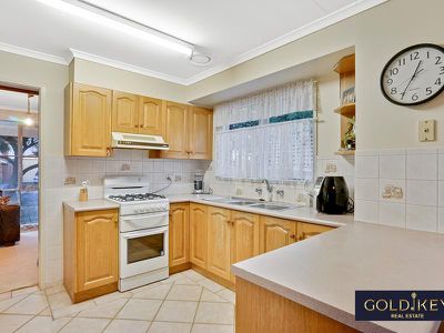 33 Bayview Crescent, Hoppers Crossing