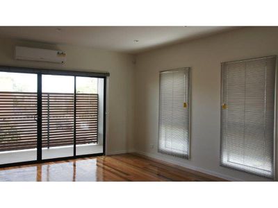 1 / 15 Leyden Street, Brunswick East