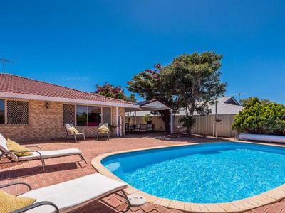 12 Cranston Loop, Kinross