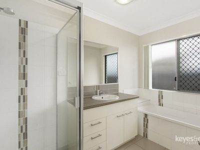 53 Marblewood Circuit, Mount Low