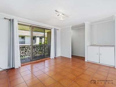 5 / 16 ROSEWOOD AVENUE, Broadbeach