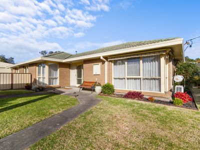 22 Sandra Court, Sale