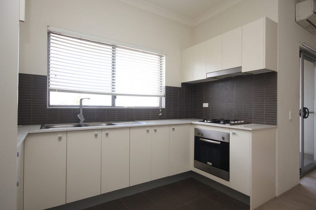 31 / 37-43 Eastbourne Road, Homebush West