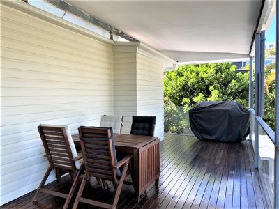 5 Gardenvale Street, Holland Park West